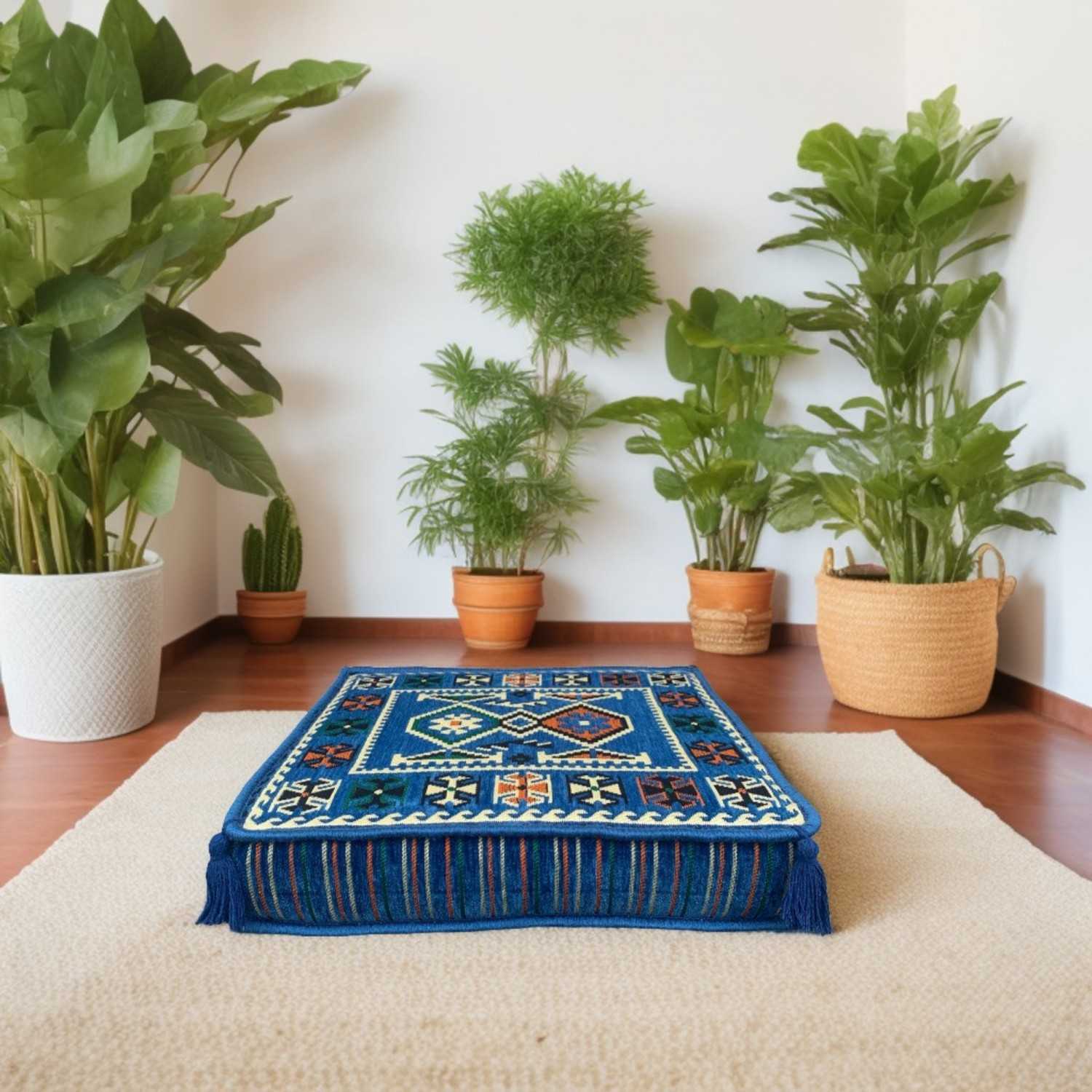 ANATOLIA 50 x 50 cm Kilim Floor Cushion Cover