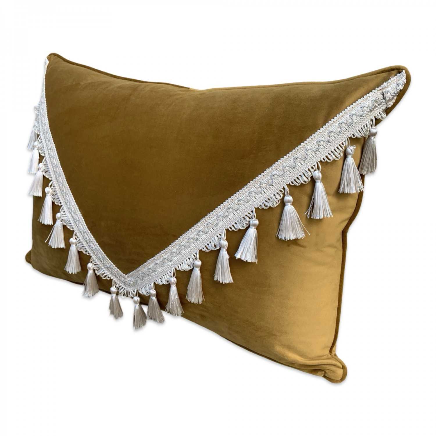 PLUSH Tasseled Velvet Pillow Case - Gold