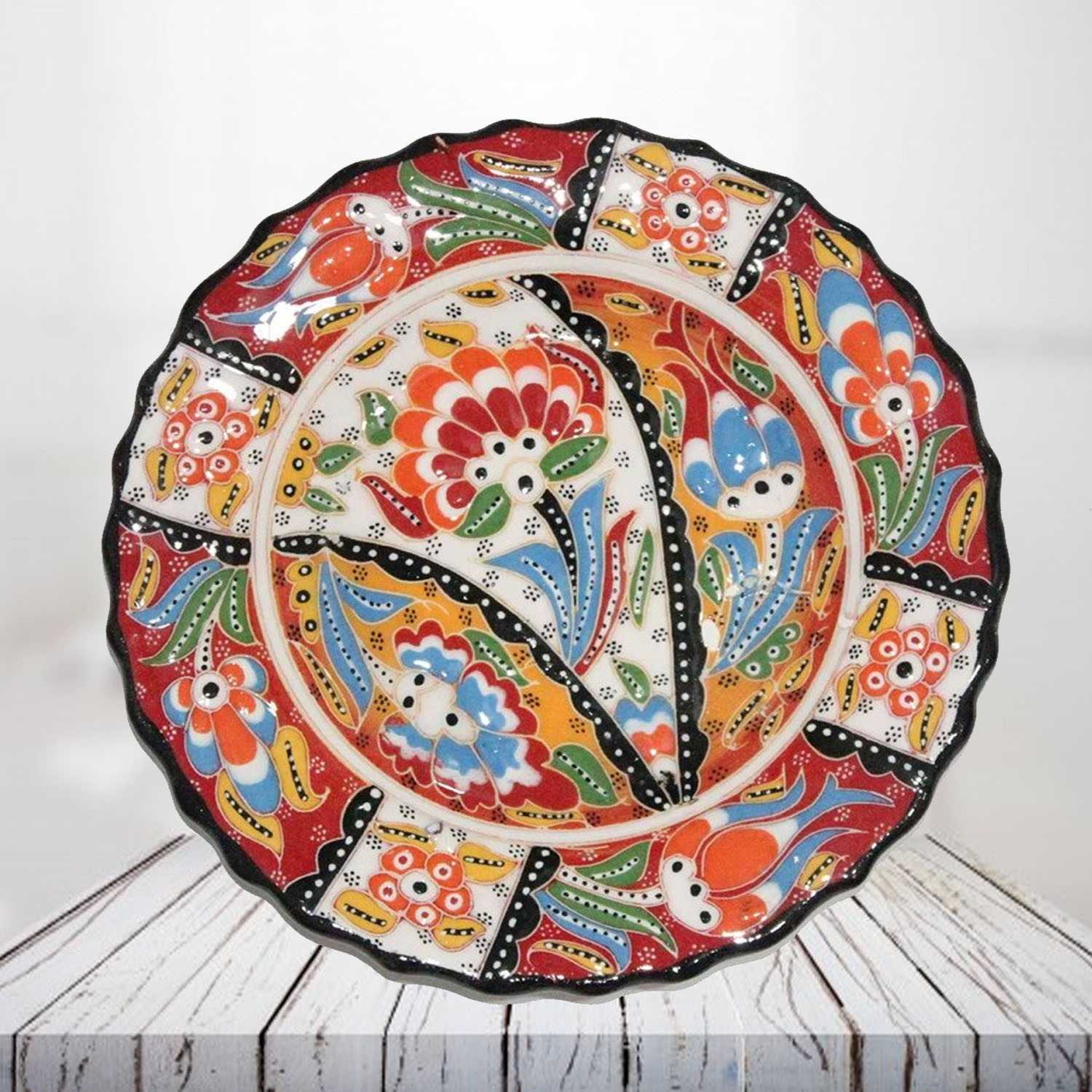 Handpainted 25 cm red ceramic plate - SHI_CP2503 Handpainted 25 cm red ceramic plate - SHI_CP2503