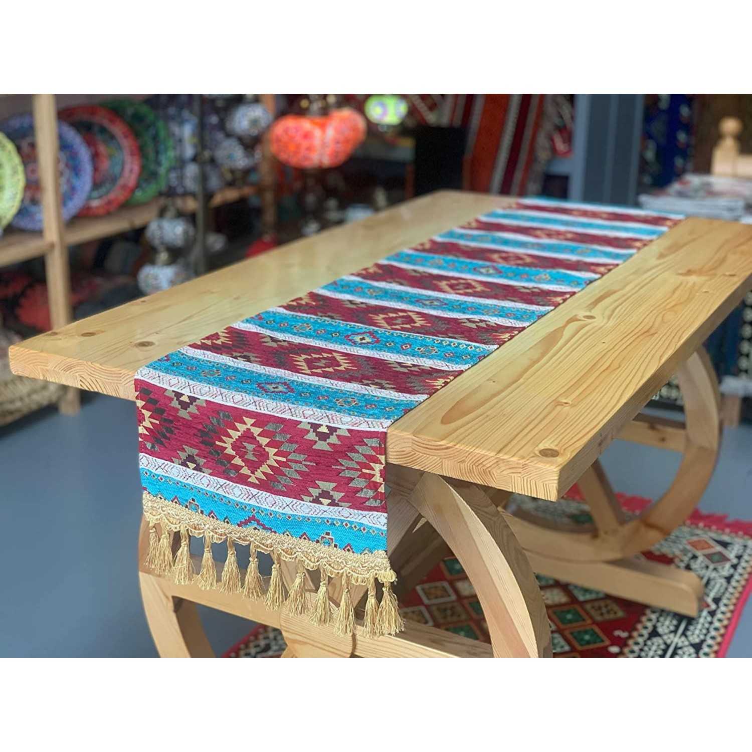 175 x 33 cm Table runner with tassels